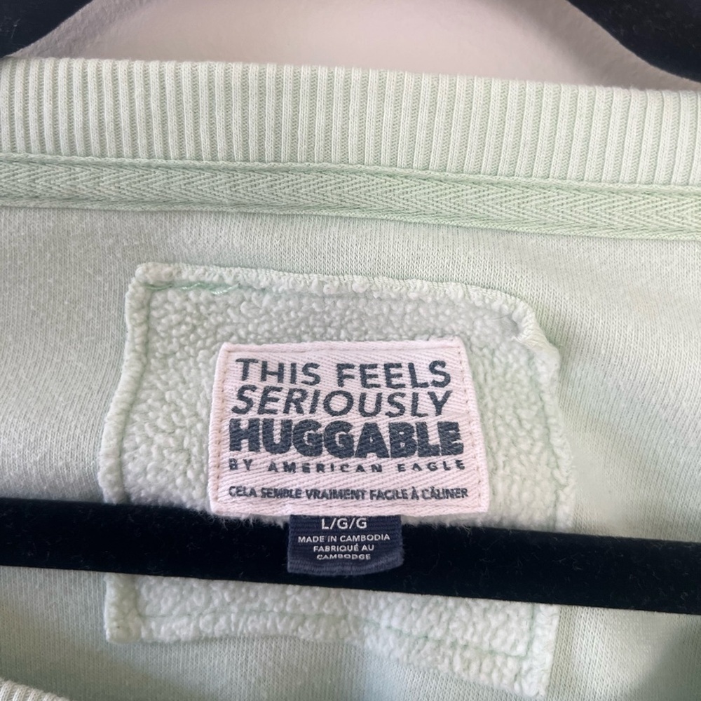 American Eagle Outfitters Light Green Crew Neck Sweater - Picture 2 of 3